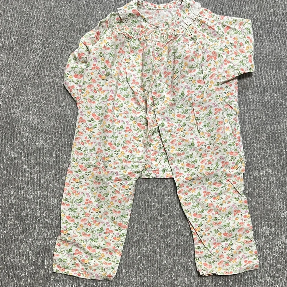 EUC handmade vintage Floral print button down Pajamas set size 5/6